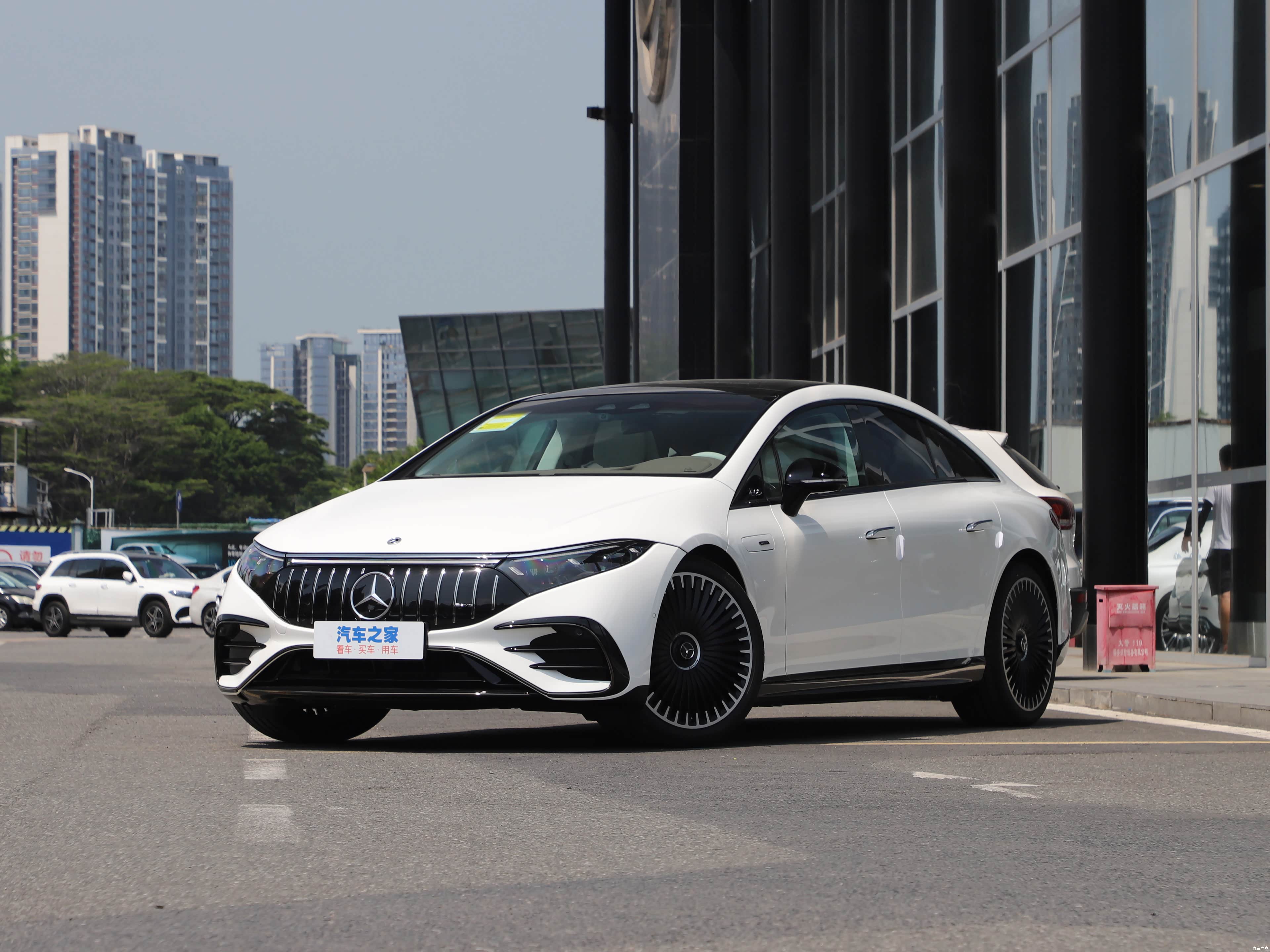 奔驰 奔驰EQS AMG