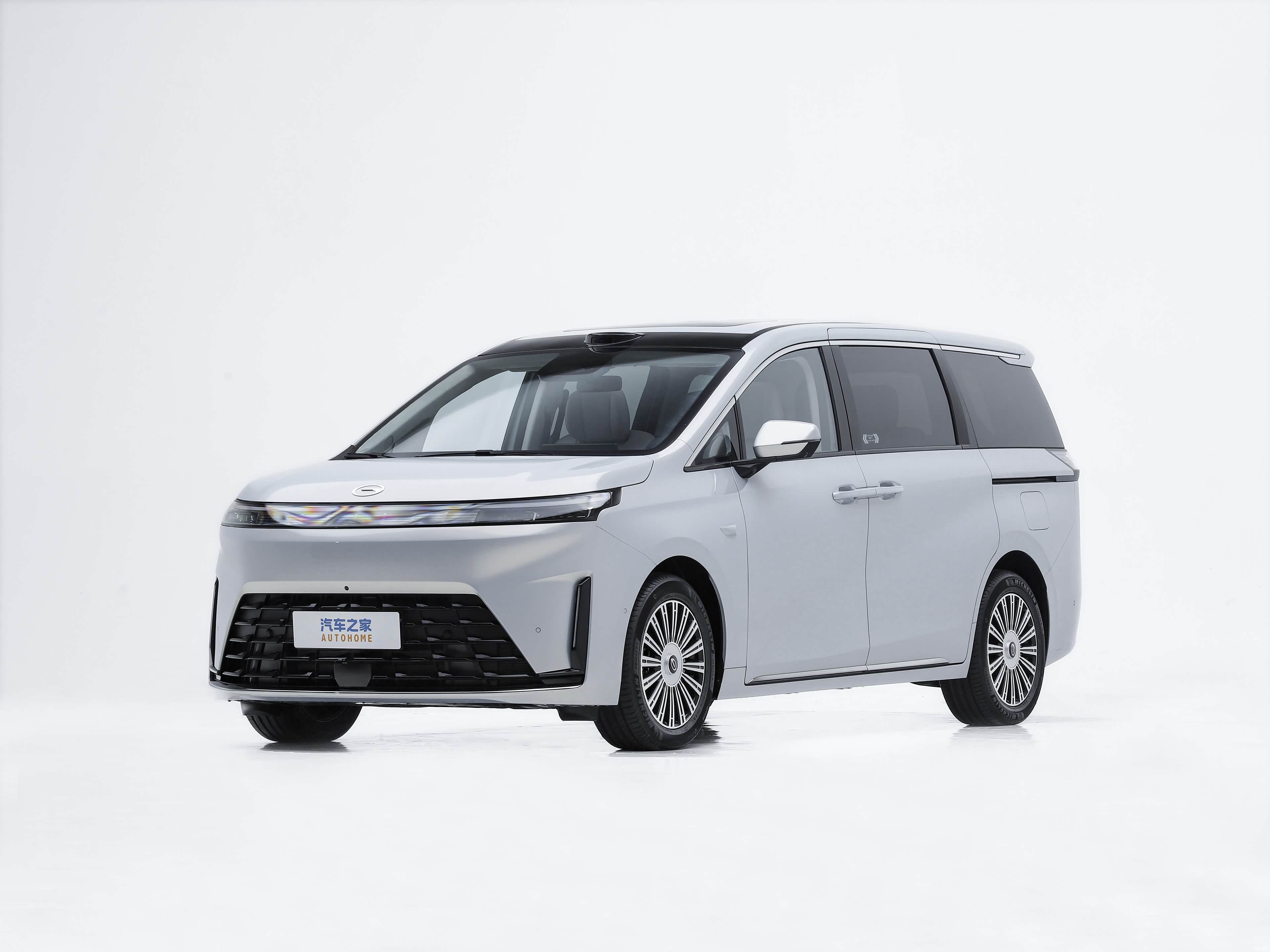 传祺 传祺E8 PHEV